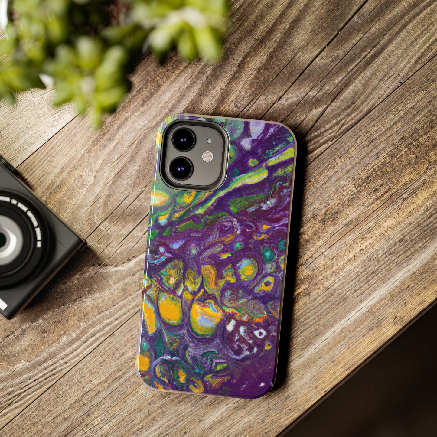 Tough Apple iPhone Cases Ft. Alien Cells