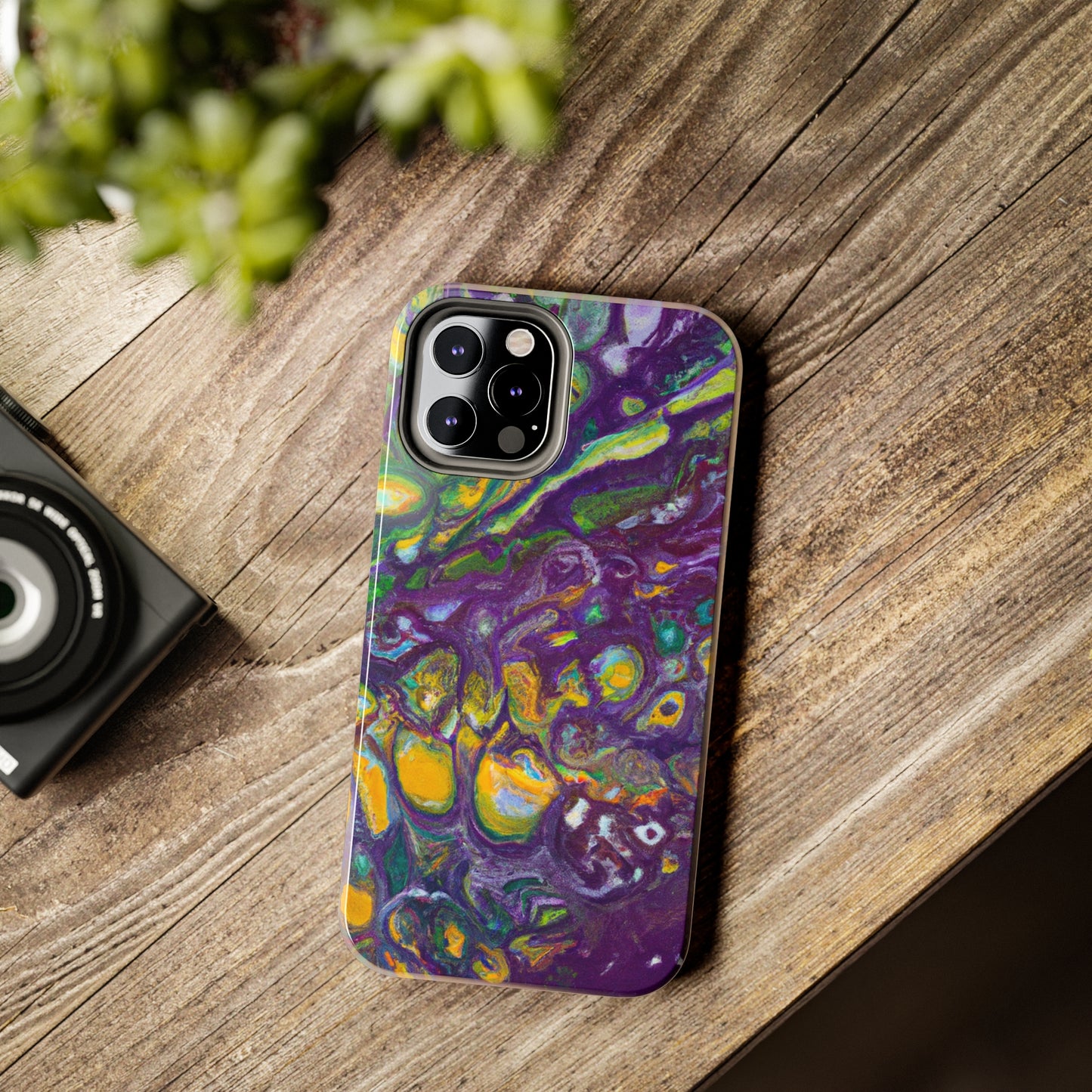Tough Apple iPhone Cases Ft. Alien Cells